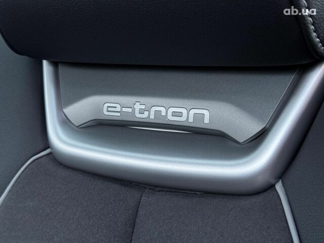 Ауди Q4 e-tron 2023 в Харькове на Automoto.ua Белый Ауди Q4 e-tron, объемом двигателя 0 л и пробегом 9 тыс. км за 31990 $, фото 35 на Automoto.ua