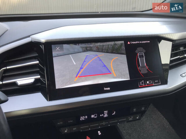 Белый Ауди Q4 e-tron, объемом двигателя 0 л и пробегом 55 тыс. км за 27600 $, фото 29 на Automoto.ua