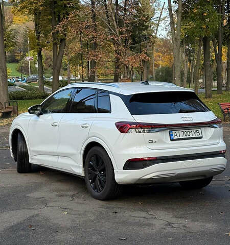 Ауди Q4 e-tron 2023 в Киеве на Automoto.ua Белый Ауди Q4 e-tron, объемом двигателя 0 л и пробегом 43 тыс. км за 29300 $, фото 2 на Automoto.ua