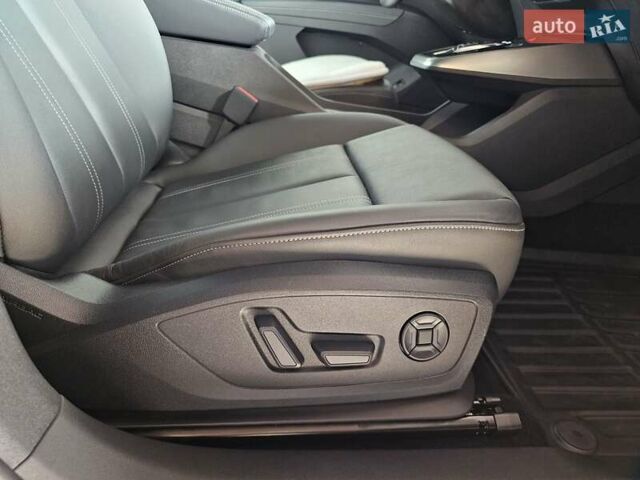 Білий Ауді Q4 e-tron, об'ємом двигуна 0 л та пробігом 8 тис. км за 29500 $, фото 11 на Automoto.ua