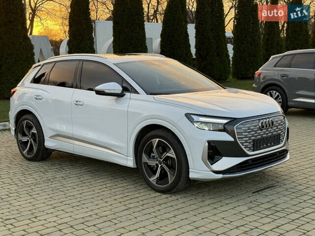 Белый Ауди Q4 e-tron, объемом двигателя 0 л и пробегом 65 тыс. км за 28500 $, фото 7 на Automoto.ua