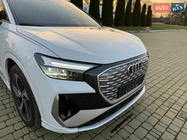 Белый Ауди Q4 e-tron, объемом двигателя 0 л и пробегом 65 тыс. км за 28500 $, фото 12 на Automoto.ua