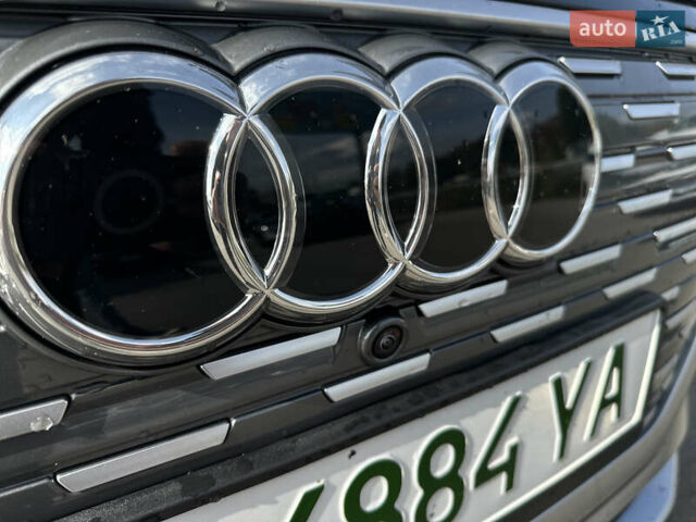 Білий Ауді Q4 e-tron, об'ємом двигуна 0 л та пробігом 13 тис. км за 38500 $, фото 25 на Automoto.ua