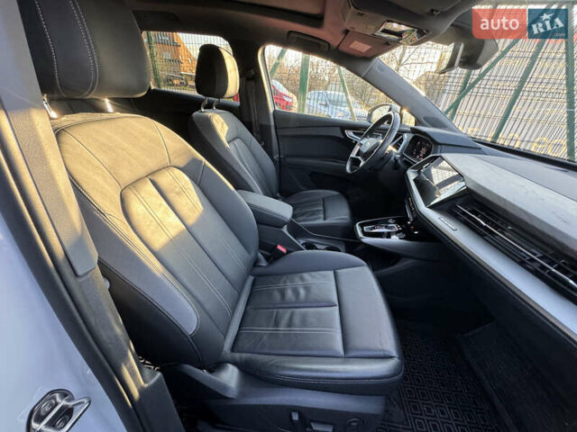 Белый Ауди Q4 e-tron, объемом двигателя 0 л и пробегом 45 тыс. км за 29999 $, фото 38 на Automoto.ua