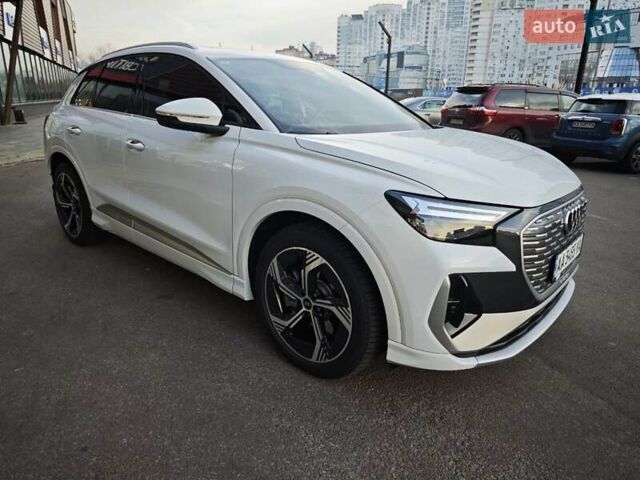 Белый Ауди Q4 e-tron, объемом двигателя 0 л и пробегом 20 тыс. км за 28700 $, фото 4 на Automoto.ua