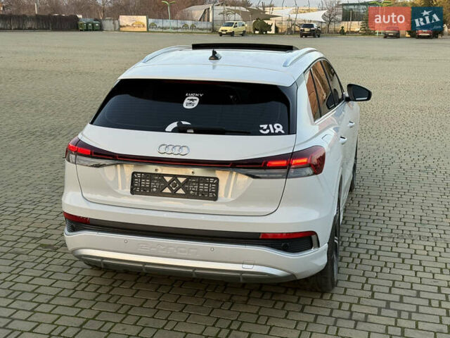 Белый Ауди Q4 e-tron, объемом двигателя 0 л и пробегом 65 тыс. км за 28500 $, фото 41 на Automoto.ua