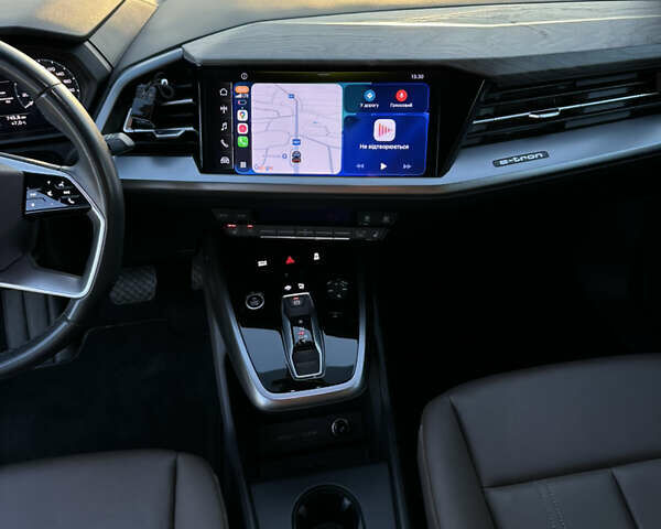 Белый Ауди Q4 e-tron, объемом двигателя 0 л и пробегом 43 тыс. км за 26950 $, фото 22 на Automoto.ua