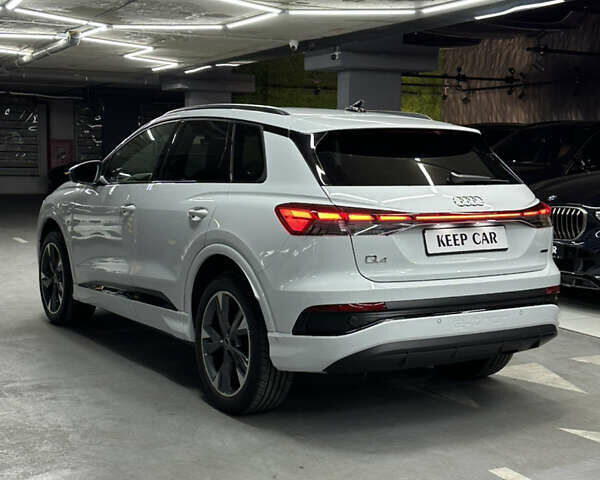 Белый Ауди Q4 e-tron, объемом двигателя 0 л и пробегом 11 тыс. км за 30900 $, фото 11 на Automoto.ua