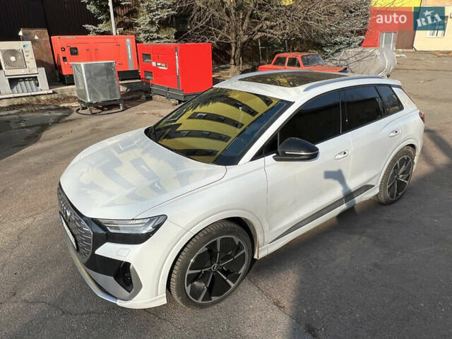 Білий Ауді Q4 e-tron, об'ємом двигуна 0 л та пробігом 9 тис. км за 36000 $, фото 5 на Automoto.ua