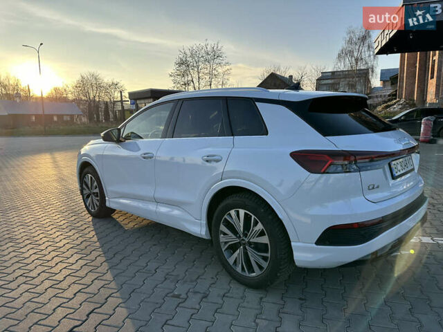 Белый Ауди Q4 e-tron, объемом двигателя 0 л и пробегом 43 тыс. км за 26950 $, фото 9 на Automoto.ua
