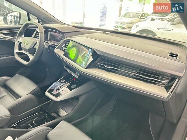 Белый Ауди Q4 e-tron, объемом двигателя 0 л и пробегом 1 тыс. км за 33900 $, фото 6 на Automoto.ua