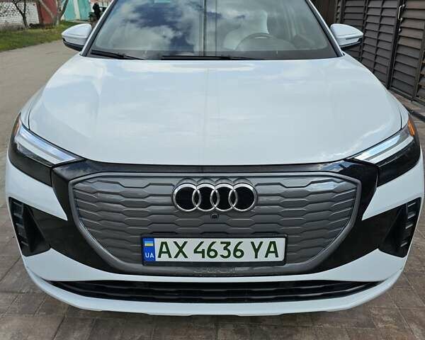 Білий Ауді Q4 e-tron, об'ємом двигуна 0 л та пробігом 8 тис. км за 29500 $, фото 7 на Automoto.ua