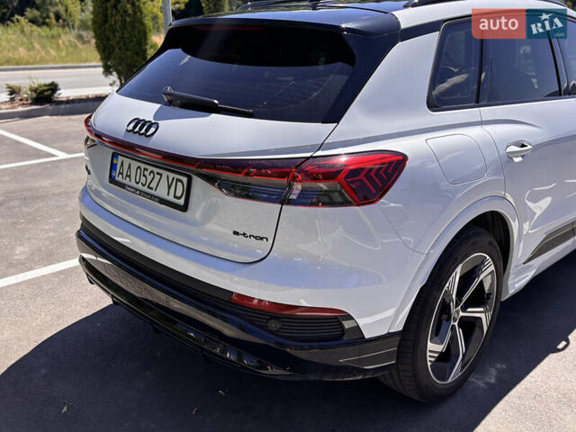 Белый Ауди Q4 e-tron, объемом двигателя 0 л и пробегом 20 тыс. км за 29700 $, фото 6 на Automoto.ua