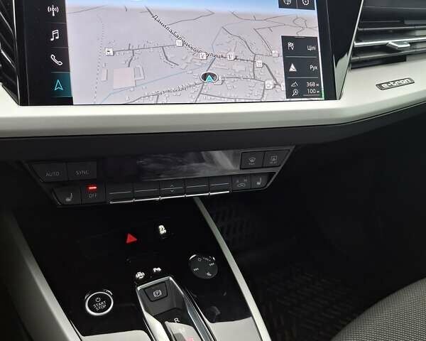 Ауді Q4 e-tron 2023 у Болехове на Automoto.ua Білий Ауді Q4 e-tron, об'ємом двигуна 0 л та пробігом 100 тис. км за 26300 $, фото 6 на Automoto.ua