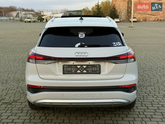 Белый Ауди Q4 e-tron, объемом двигателя 0 л и пробегом 65 тыс. км за 28500 $, фото 44 на Automoto.ua