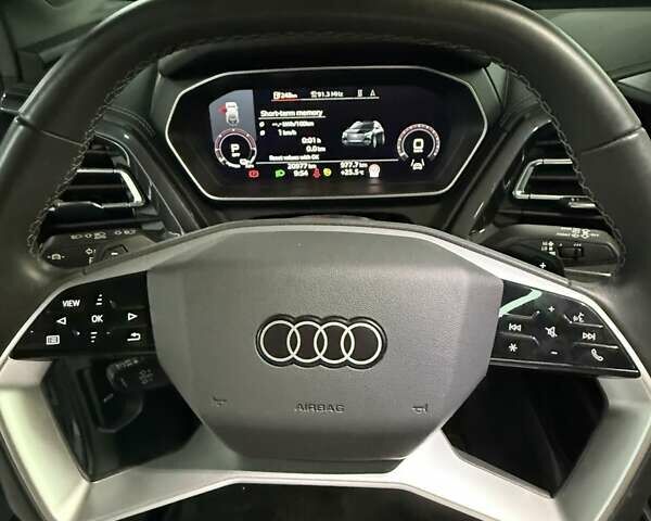 Белый Ауди Q4 e-tron, объемом двигателя 0 л и пробегом 20 тыс. км за 31200 $, фото 8 на Automoto.ua