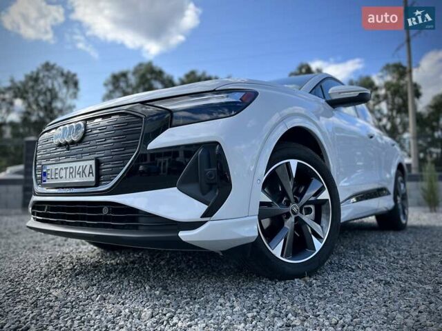 Белый Ауди Q4 e-tron, объемом двигателя 0 л и пробегом 2 тыс. км за 36799 $, фото 2 на Automoto.ua
