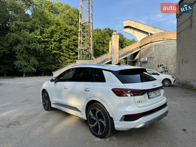 Белый Ауди Q4 e-tron, объемом двигателя 0 л и пробегом 22 тыс. км за 29500 $, фото 4 на Automoto.ua