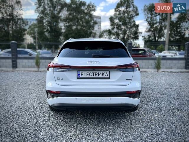 Белый Ауди Q4 e-tron, объемом двигателя 0 л и пробегом 2 тыс. км за 36799 $, фото 10 на Automoto.ua