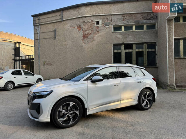 Белый Ауди Q4 e-tron, объемом двигателя 0 л и пробегом 22 тыс. км за 29500 $, фото 2 на Automoto.ua