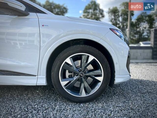 Белый Ауди Q4 e-tron, объемом двигателя 0 л и пробегом 2 тыс. км за 36799 $, фото 20 на Automoto.ua