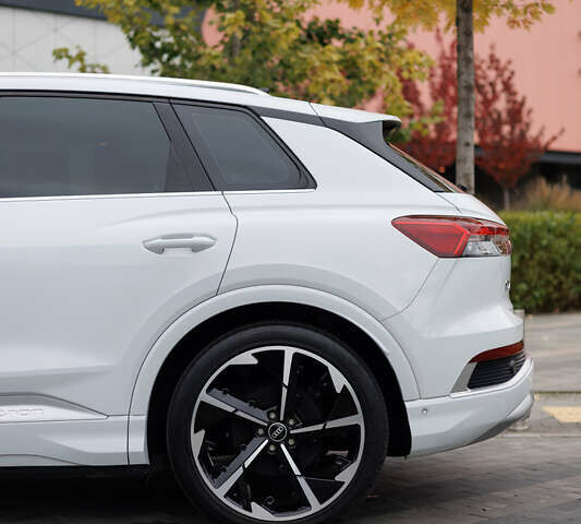 Ауди Q4 e-tron 2024 в Киеве на Automoto.ua Белый Ауди Q4 e-tron, объемом двигателя 0 л и пробегом 21 тыс. км за 34000 $, фото 5 на Automoto.ua