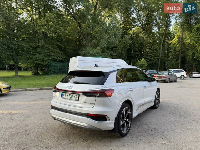 Белый Ауди Q4 e-tron, объемом двигателя 0 л и пробегом 22 тыс. км за 29500 $, фото 7 на Automoto.ua