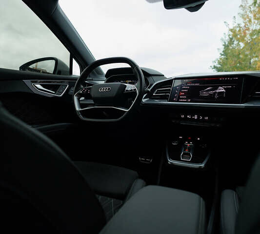 Ауди Q4 e-tron 2024 в Киеве на Automoto.ua Белый Ауди Q4 e-tron, объемом двигателя 0 л и пробегом 21 тыс. км за 34000 $, фото 15 на Automoto.ua