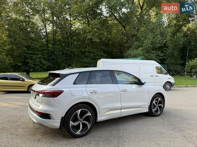 Белый Ауди Q4 e-tron, объемом двигателя 0 л и пробегом 22 тыс. км за 29500 $, фото 8 на Automoto.ua