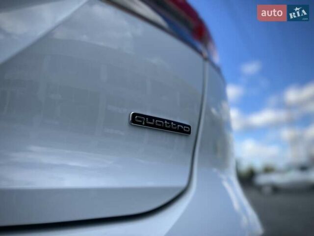 Белый Ауди Q4 e-tron, объемом двигателя 0 л и пробегом 2 тыс. км за 36799 $, фото 7 на Automoto.ua