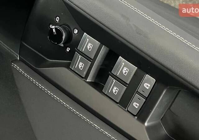 Ауді Q4 e-tron 2024 у Дніпро (Дніпропетровську) на Automoto.ua Білий Ауді Q4 e-tron, об'ємом двигуна 0 л та пробігом 3 тис. км за 30500 $, фото 20 на Automoto.ua