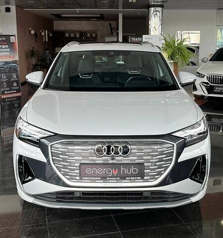 Ауді Q4 e-tron 2024 у Дніпро (Дніпропетровську) на Automoto.ua Білий Ауді Q4 e-tron, об'ємом двигуна 0 л та пробігом 3 тис. км за 30500 $, фото 1 на Automoto.ua