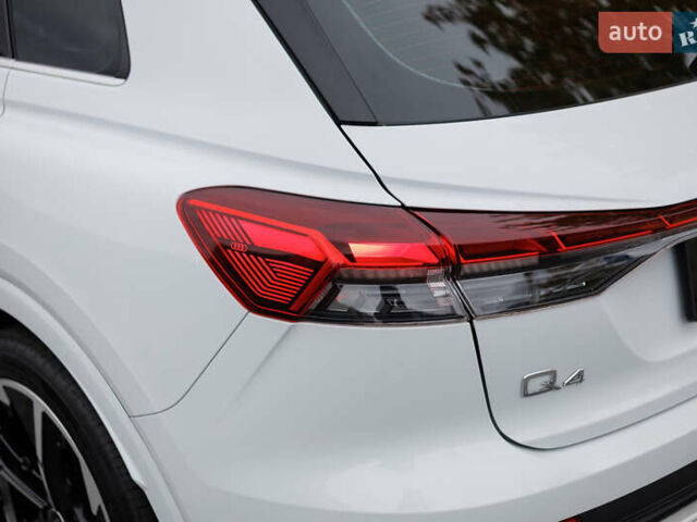 Ауди Q4 e-tron 2024 в Киеве на Automoto.ua Белый Ауди Q4 e-tron, объемом двигателя 0 л и пробегом 21 тыс. км за 34000 $, фото 6 на Automoto.ua