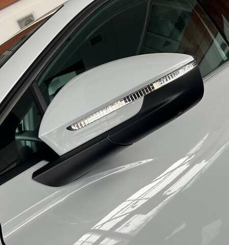 Ауді Q4 e-tron 2024 у Дніпро (Дніпропетровську) на Automoto.ua Білий Ауді Q4 e-tron, об'ємом двигуна 0 л та пробігом 3 тис. км за 30500 $, фото 8 на Automoto.ua