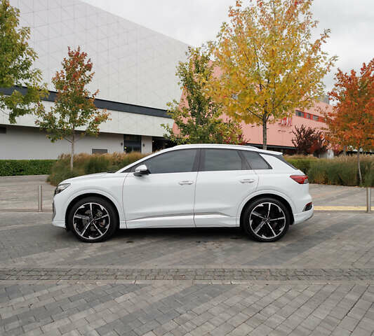 Ауди Q4 e-tron 2024 в Киеве на Automoto.ua Белый Ауди Q4 e-tron, объемом двигателя 0 л и пробегом 21 тыс. км за 34000 $, фото 1 на Automoto.ua