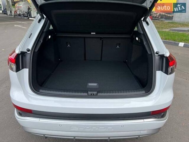 Белый Ауди Q4 e-tron, объемом двигателя 0 л и пробегом 1 тыс. км за 32000 $, фото 10 на Automoto.ua