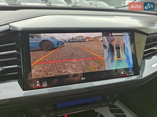 Белый Ауди Q4 e-tron, объемом двигателя 0 л и пробегом 1 тыс. км за 33200 $, фото 12 на Automoto.ua