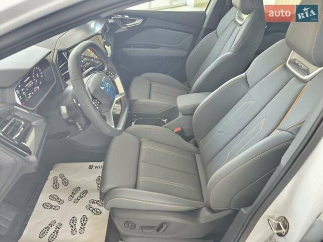 Ауди Q4 e-tron 2025 в Харькове на Automoto.ua Белый Ауди Q4 e-tron, объемом двигателя 0 л и пробегом 1 тыс. км за 32600 $, фото 6 на Automoto.ua