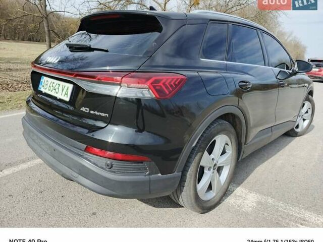 Черный Ауди Q4 e-tron, объемом двигателя 0 л и пробегом 98 тыс. км за 27499 $, фото 3 на Automoto.ua
