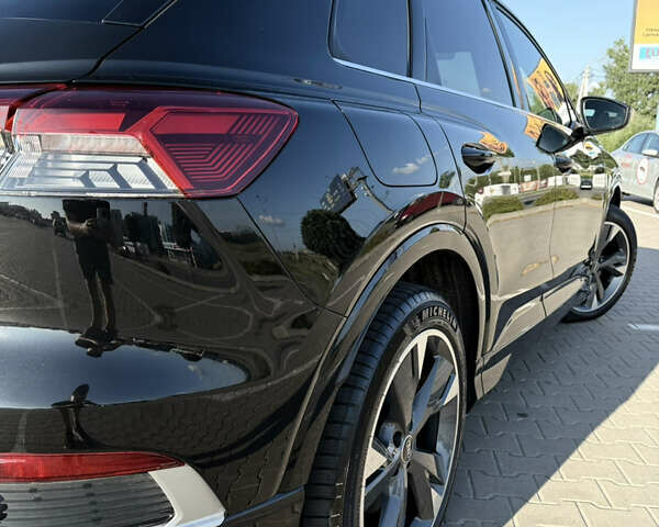 Черный Ауди Q4 e-tron, объемом двигателя 0 л и пробегом 41 тыс. км за 34500 $, фото 27 на Automoto.ua