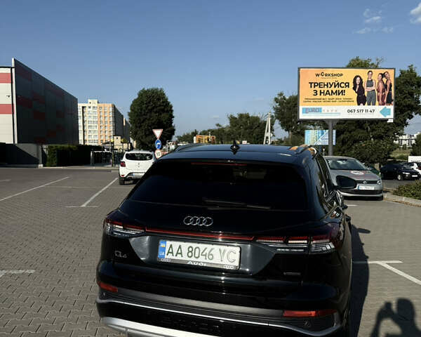 Черный Ауди Q4 e-tron, объемом двигателя 0 л и пробегом 41 тыс. км за 34500 $, фото 5 на Automoto.ua
