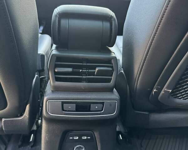 Черный Ауди Q4 e-tron, объемом двигателя 0 л и пробегом 35 тыс. км за 28900 $, фото 24 на Automoto.ua