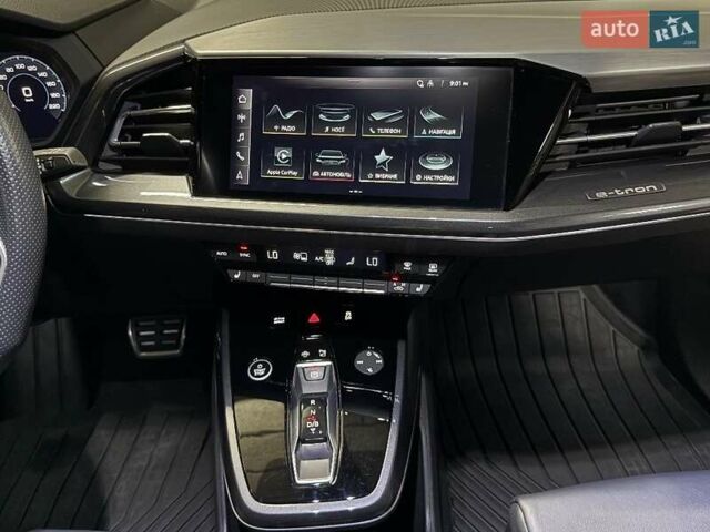 Черный Ауди Q4 e-tron, объемом двигателя 0 л и пробегом 21 тыс. км за 34500 $, фото 5 на Automoto.ua