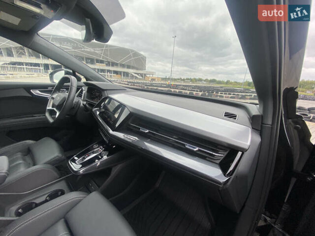 Черный Ауди Q4 e-tron, объемом двигателя 0 л и пробегом 25 тыс. км за 30500 $, фото 27 на Automoto.ua