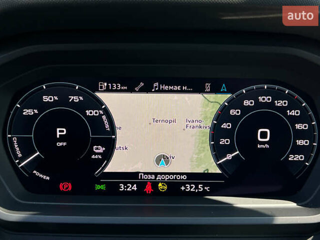 Черный Ауди Q4 e-tron, объемом двигателя 0 л и пробегом 21 тыс. км за 33500 $, фото 16 на Automoto.ua