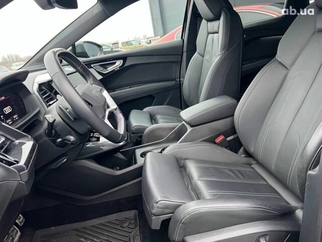 Чорний Ауді Q4 e-tron, об'ємом двигуна 0 л та пробігом 22 тис. км за 35340 $, фото 30 на Automoto.ua