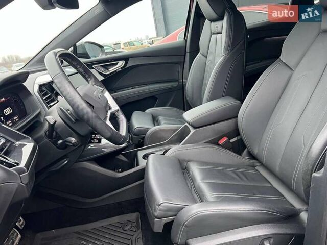 Чорний Ауді Q4 e-tron, об'ємом двигуна 0 л та пробігом 22 тис. км за 35340 $, фото 31 на Automoto.ua