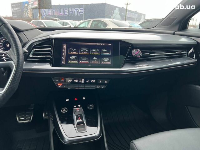 Чорний Ауді Q4 e-tron, об'ємом двигуна 0 л та пробігом 22 тис. км за 35340 $, фото 22 на Automoto.ua