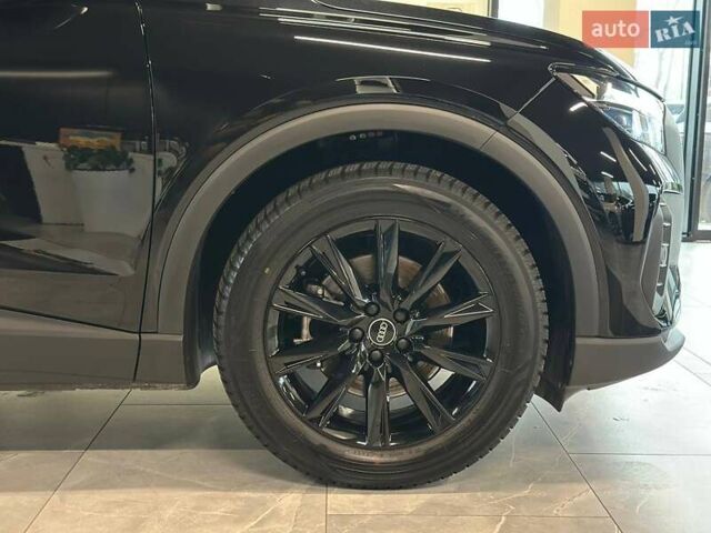 Черный Ауди Q4 e-tron, объемом двигателя 0 л и пробегом 52 тыс. км за 26900 $, фото 4 на Automoto.ua