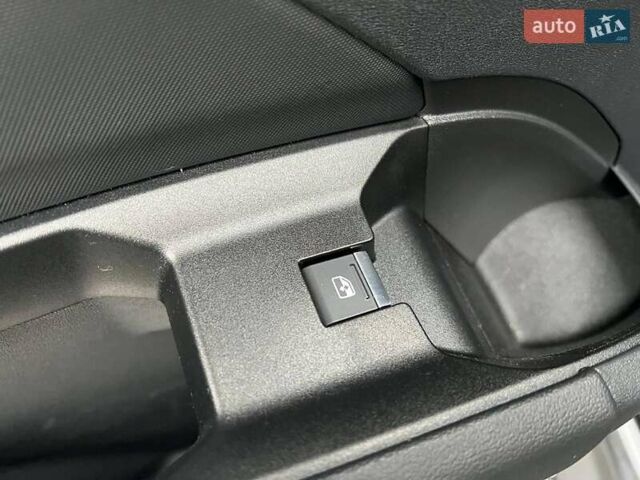 Чорний Ауді Q4 e-tron, об'ємом двигуна 0 л та пробігом 22 тис. км за 35340 $, фото 34 на Automoto.ua